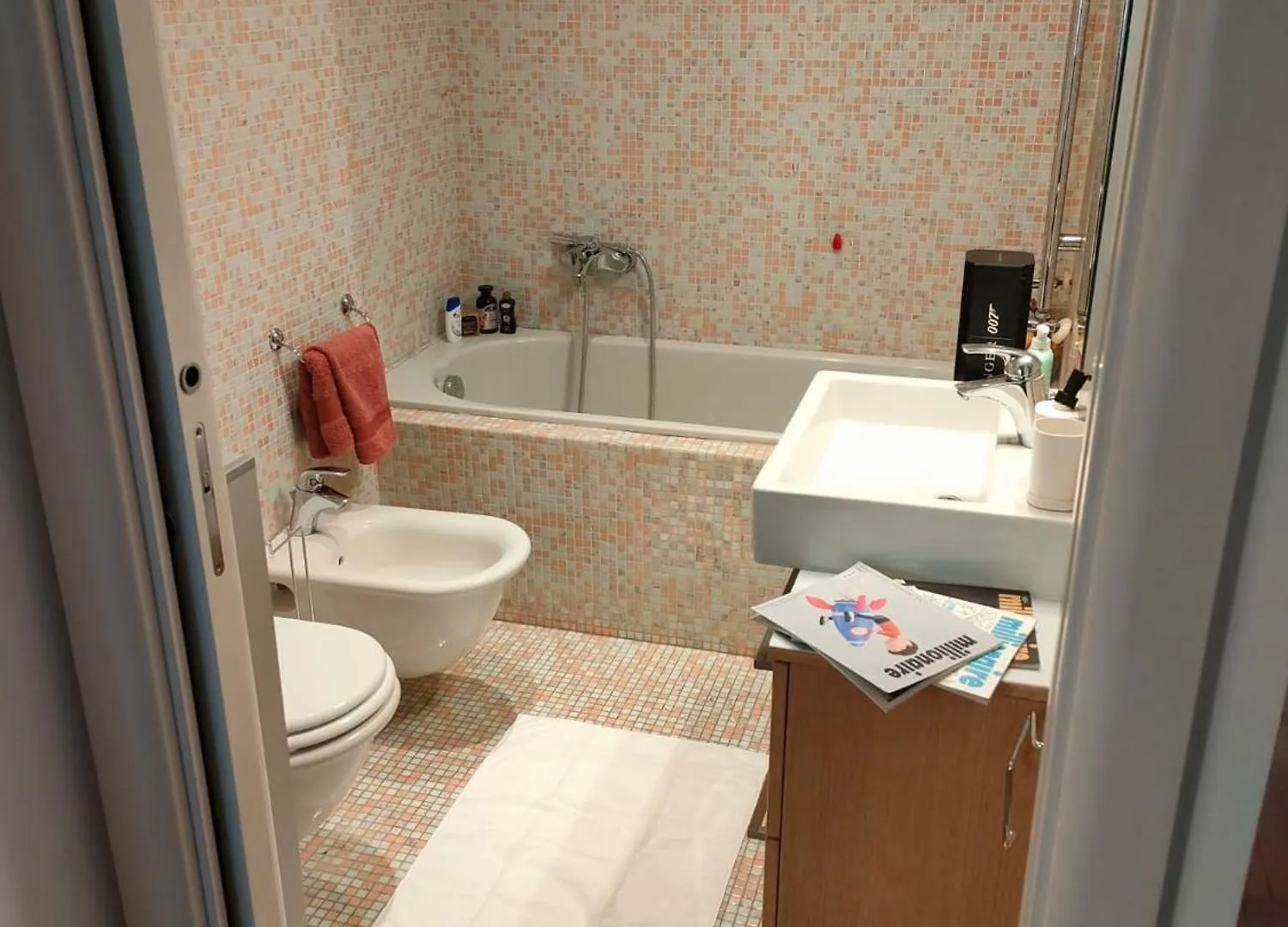 Esclusive & Elegant Loft, Duomo 10 Minutes Daire Milano